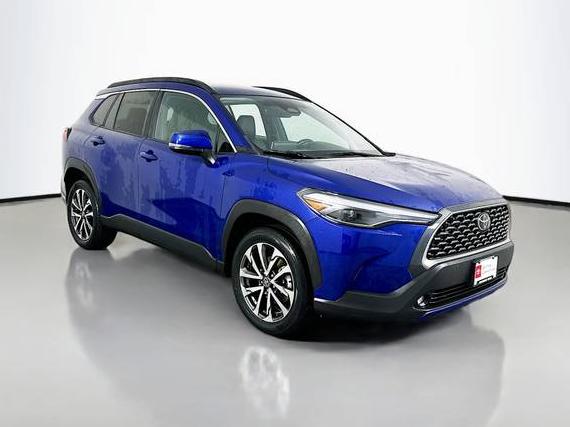 TOYOTA COROLLA CROSS 2023 7MUEAABG1PV057050 image